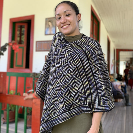Margaritha Gebreide Poncho